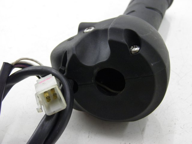 photo de COMMODO DROIT PEUGEOT SATELIS 125 (2006 - 2009)