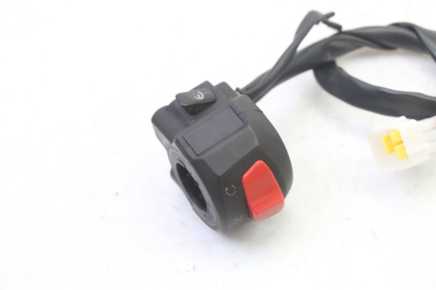 photo de COMMODO DROIT MAG POWER R-STREET 50 (2016 - 2025)