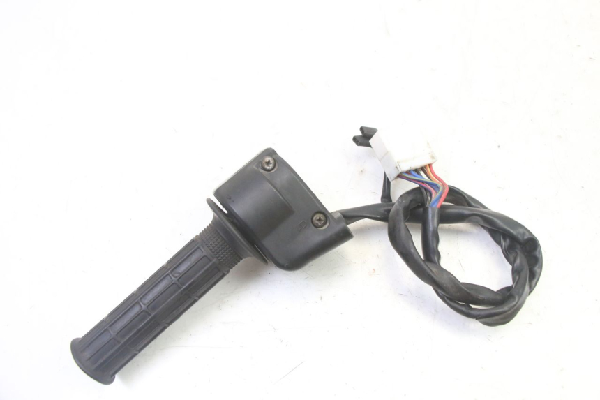 photo de COMMODO DROIT TRIUMPH SPRINT 900 (1995 - 1998)