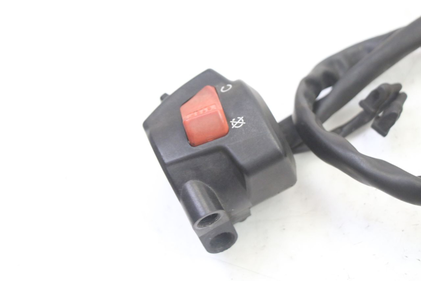 photo de COMMODO DROIT HONDA ST PAN EUROPEAN 1300 (2002 - 2013)