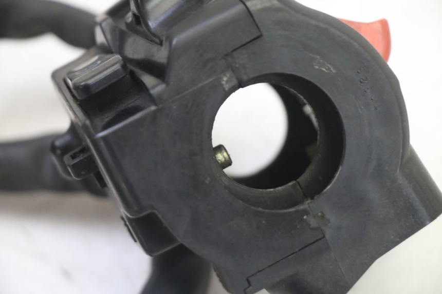 photo de COMMODO DROIT HONDA ST PAN EUROPEAN 1300 (2002 - 2013)