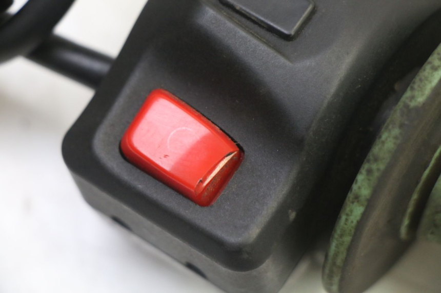 photo de COMMODO DROIT PEUGEOT STREETZONE I NAKED 2T 50 (2018 - 2020)