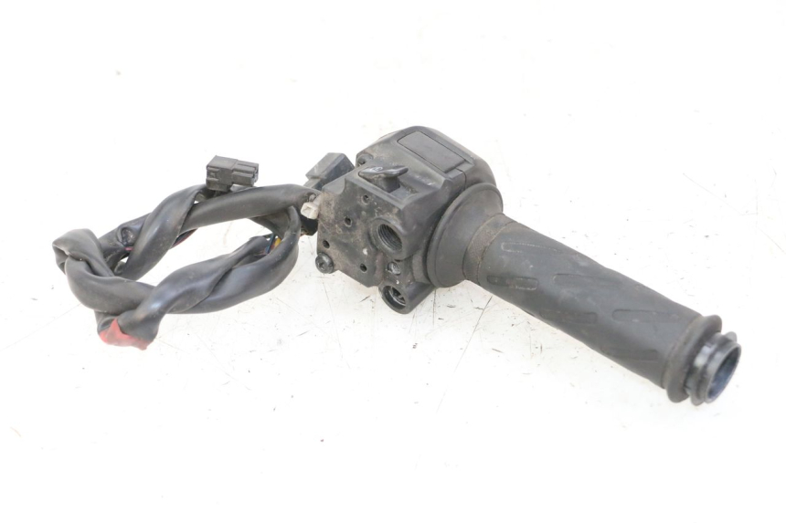 photo de COMMODO DROIT SUZUKI BURGMAN 125 (2007 - 2014)