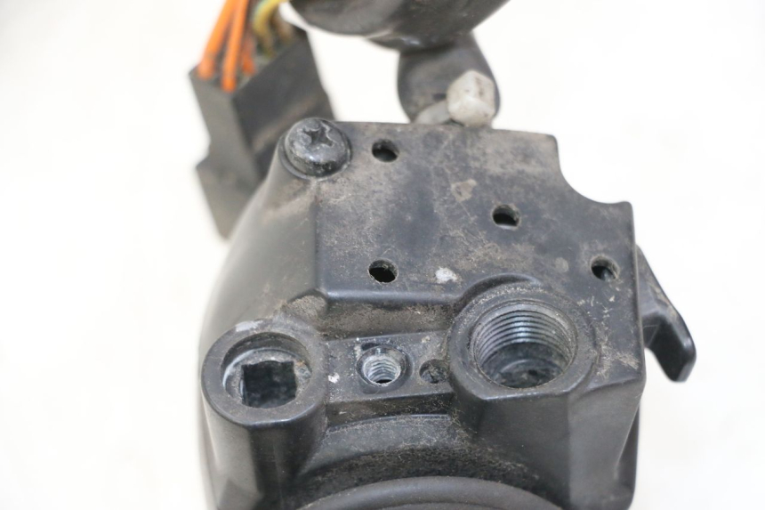 photo de COMMODO DROIT SUZUKI BURGMAN 125 (2007 - 2014)