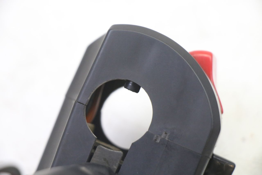 photo de COMMODO DROIT SUZUKI SV S 650 (2003 - 2009)