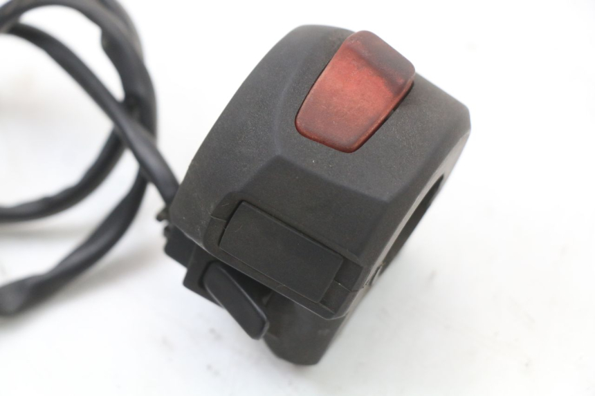 photo de COMMODO DROIT SUZUKI UH BURGMAN 125 (2002 - 2006)