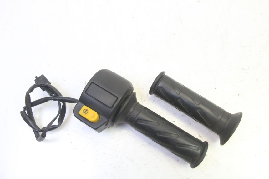 photo de COMMODO DROIT PEUGEOT VIVACITY NEW 2T 50 (2008 - 2017)