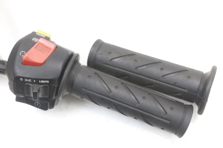 photo de COMMODO DROIT KYMCO XCITING 250 (2006 - 2009)