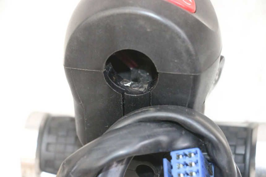 photo de COMMODO DROIT YAMAHA XJ6 ABS 600 (2008 - 2016)