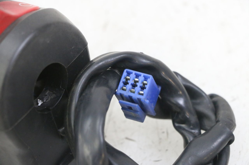photo de COMMODO DROIT YAMAHA XJ6 ABS 600 (2008 - 2016)
