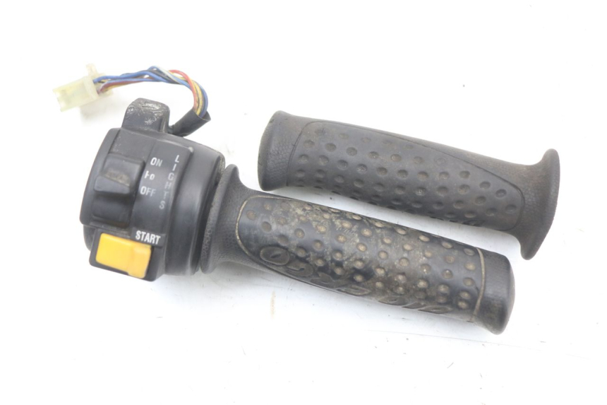 photo de COMMODO DROIT YAMAHA BW'S NG NEXT GENERATION 50 (1996 - 2003)