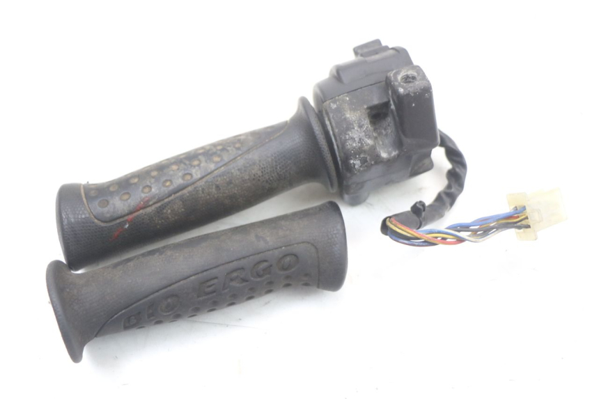 photo de COMMODO DROIT YAMAHA BW'S NG NEXT GENERATION 50 (1996 - 2003)