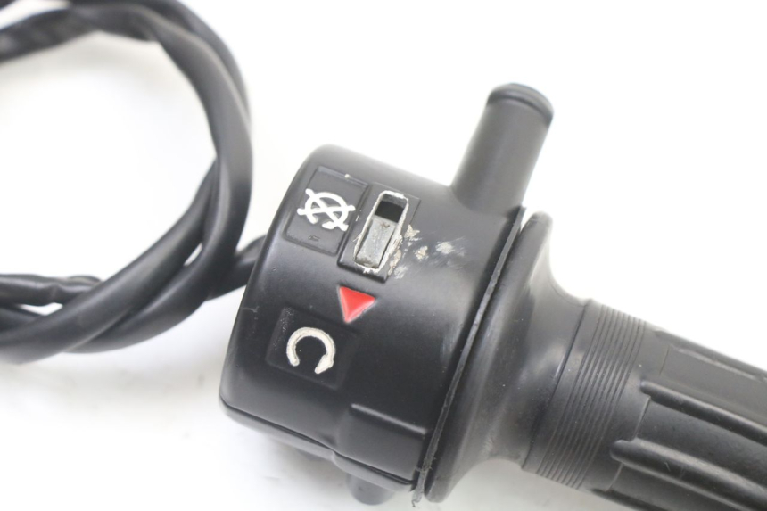 photo de COMMODO DROIT YAMAHA PW 80 (1983 - 2014)