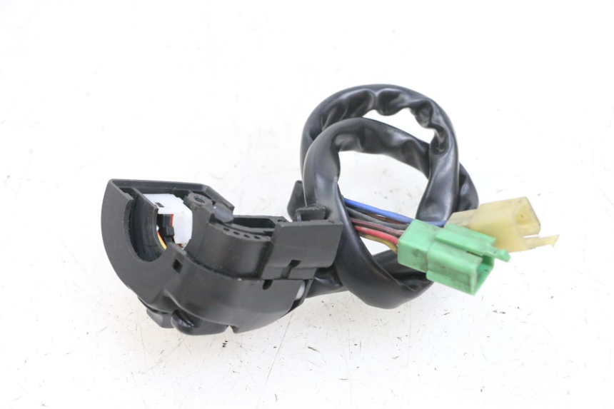 photo de COMMODO DROIT KAWASAKI ZR 7 750 (1999 - 2001) - Autre angle de vue