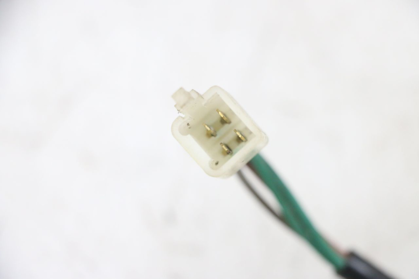 photo de COMMODO FEUX DETRESSE SYM GTS EVO 125 (2009 - 2013) - Gros plan technique