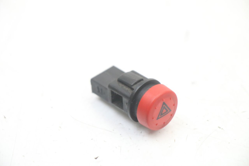 photo de COMMODO FEUX DETRESSE PIAGGIO MP3 500 (2014 - 2016)