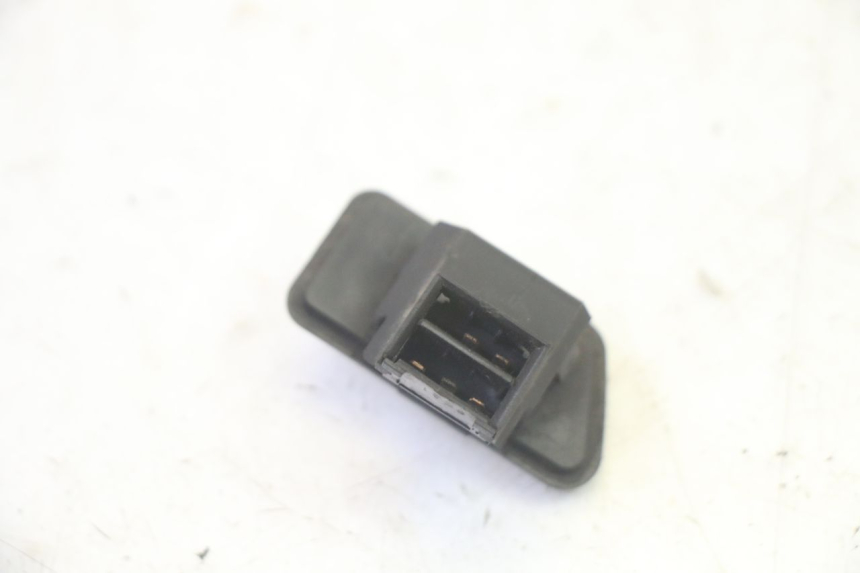 photo de COMMODO FEUX DETRESSE YAMAHA X-MAX XMAX 250 (2006 - 2009)