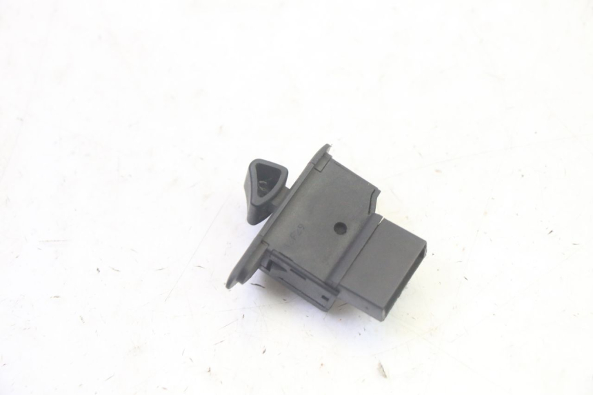 photo de COMMODO FEUX DETRESSE PIAGGIO XEVO - X EVO 125 (2007 - 2016) - Zoom état d’usage