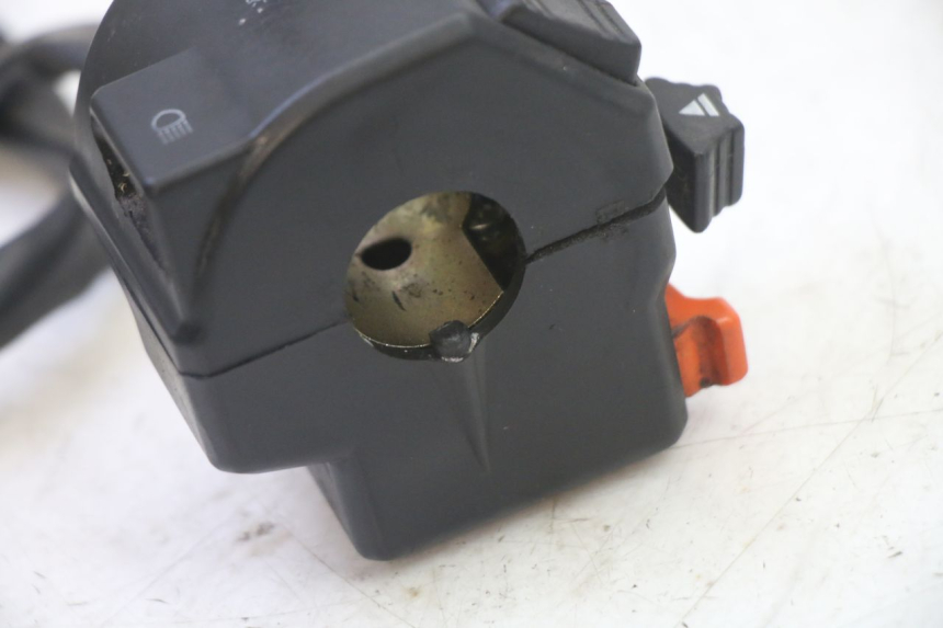 photo de COMMODO GAUCHE APRILIA ETX 125 (1998 - 2002)