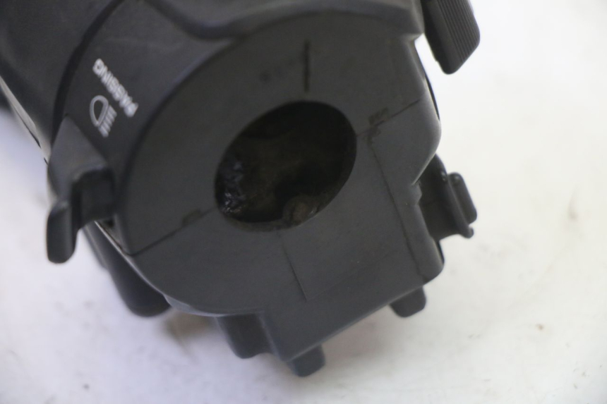 photo de COMMODO GAUCHE HONDA FES S-WING SWING ABS 125 (2007 - 2015)