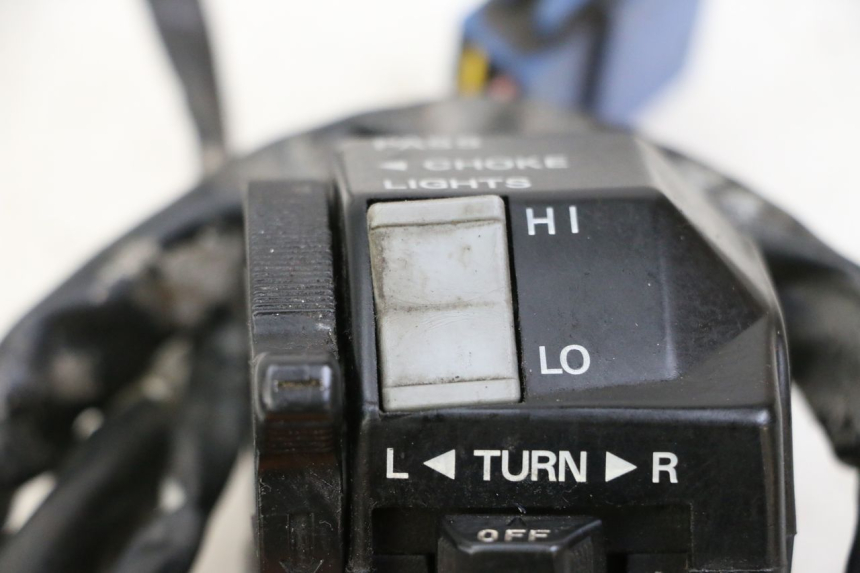 photo de COMMODO GAUCHE YAMAHA FJ 36Y 1100 (1984 - 1985)