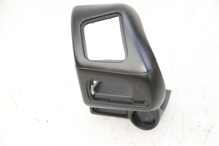 photo de COMMODO GAUCHE PIAGGIO MP3 HPE 310 (2024 - 2025)