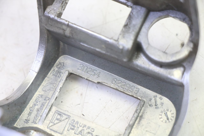 photo de COMMODO GAUCHE PIAGGIO MP3 RL 250 (2007 - 2010) - Vue d’ensemble