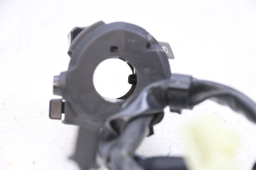 photo de COMMODO GAUCHE YAMAHA MT-07 MT07 ABS 700 (2018 - 2020) - Gros plan technique