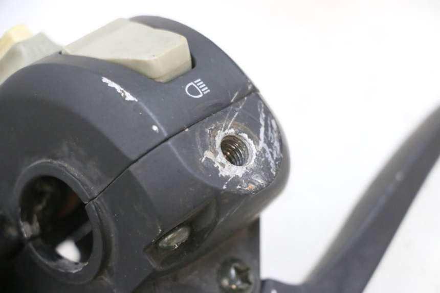 photo de COMMODO GAUCHE JM MOTORS OLDIES 4T 50 (2010 - 2020) - Points de fixation