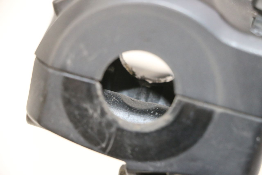photo de COMMODO GAUCHE PEUGEOT KISBEE 4T 50 (2010 - 2017)