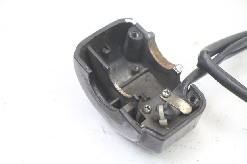 photo de COMMODO GAUCHE PEUGEOT SPEEDFIGHT 3 LC 2T 50 (2009 - 2015)
