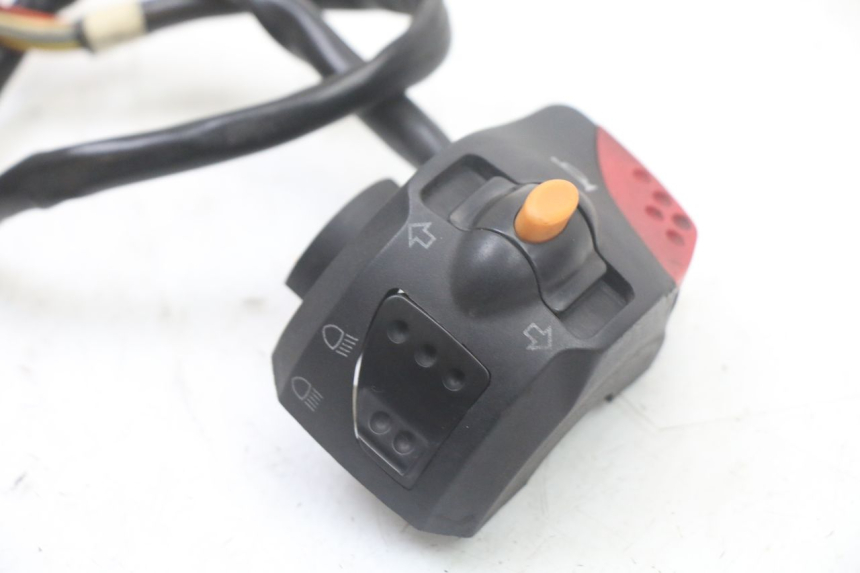 photo de COMMODO GAUCHE PEUGEOT TREKKER TKR 50 (2005 - 2014)