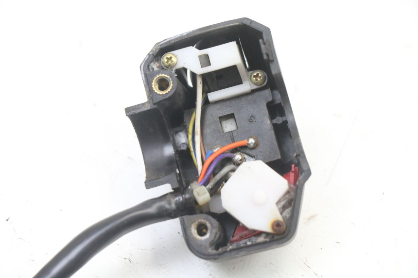photo de COMMODO GAUCHE PEUGEOT TREKKER TKR 50 (2005 - 2014)