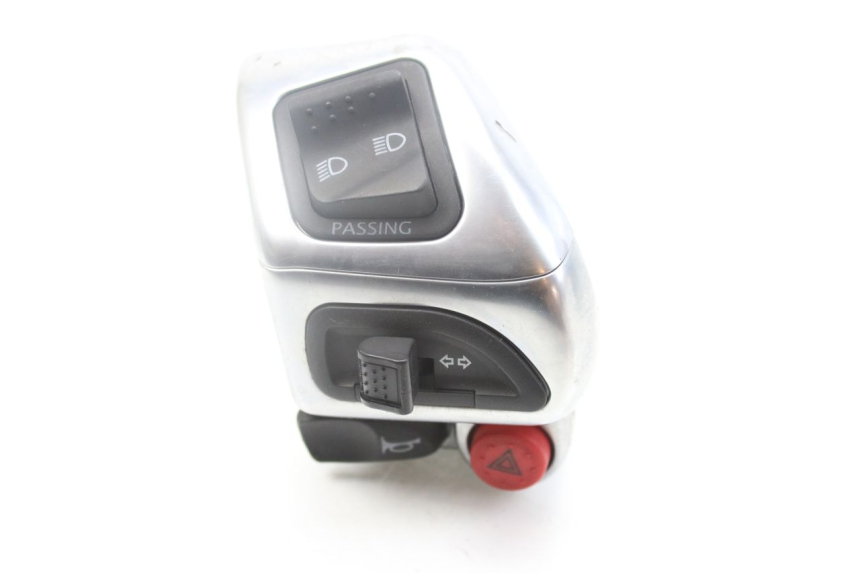 photo de COMMODO GAUCHE PIAGGIO MP3 500 (2014 - 2016)