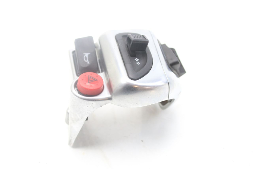 photo de COMMODO GAUCHE PIAGGIO MP3 500 (2014 - 2016)