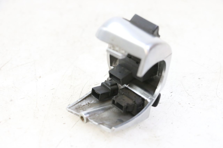 photo de COMMODO GAUCHE PIAGGIO MP3 125 (2006 - 2014)