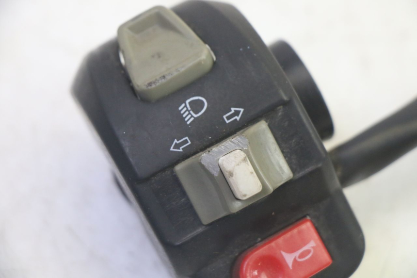 photo de COMMODO GAUCHE TNT MOTOR ROMA 10' 4T 50 (2019 - 2022) - Zoom état d’usage