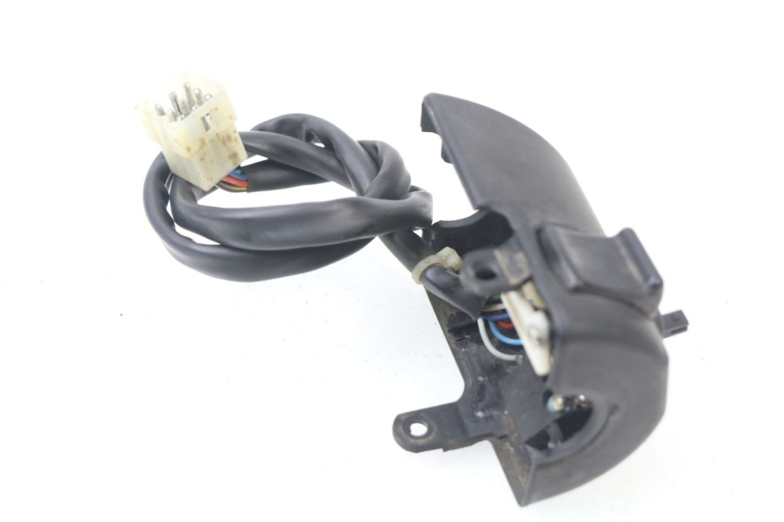 photo de COMMODO GAUCHE APRILIA SCARABEO GT 125 (1999 - 2007)