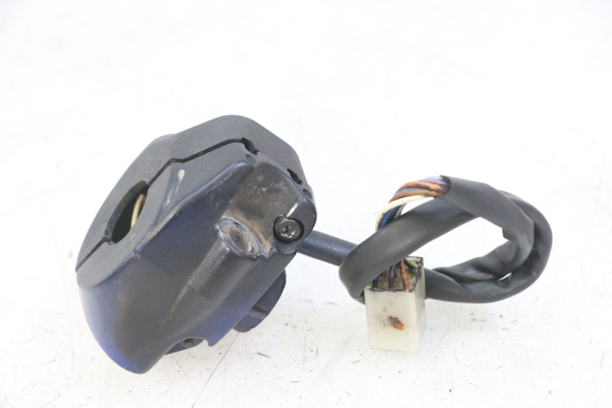 photo de COMMODO GAUCHE PEUGEOT SPEEDFIGHT 2 LC 50 (2000 - 2009)