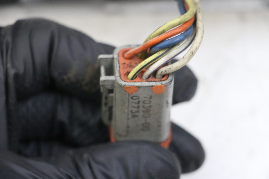 photo de COMMODO GAUCHE HARLEY DAVIDSON SPORTSTER XL CUSTOM 1200 (2003 - 2004)