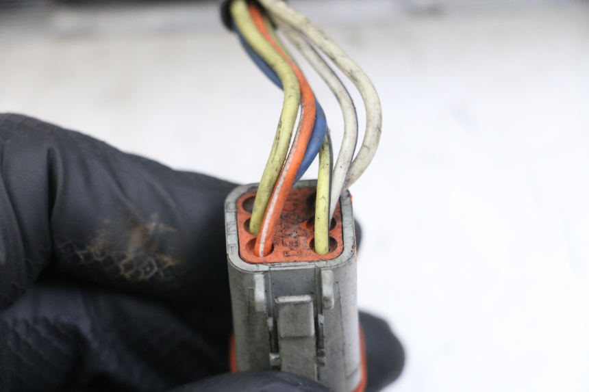 photo de COMMODO GAUCHE HARLEY DAVIDSON SPORTSTER XL CUSTOM 1200 (2003 - 2004)