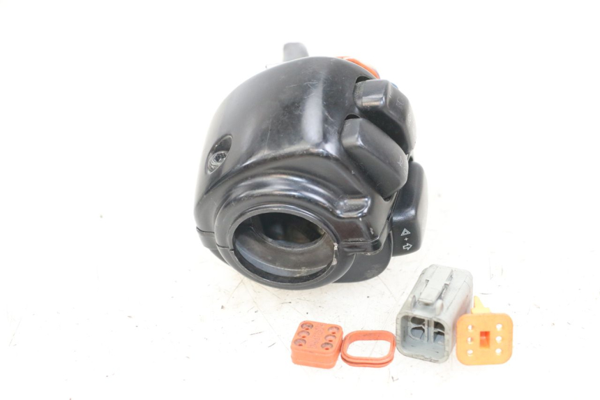 photo de COMMODO GAUCHE HARLEY DAVIDSON SPORTSTER XL CUSTOM 1200 (2003 - 2004)