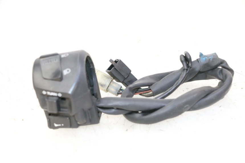 photo de COMMODO GAUCHE HONDA ST PAN EUROPEAN 1300 (2002 - 2013)