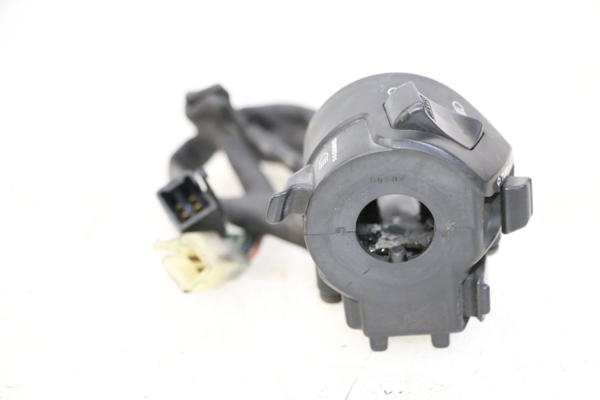 photo de COMMODO GAUCHE HONDA ST PAN EUROPEAN 1300 (2002 - 2013)