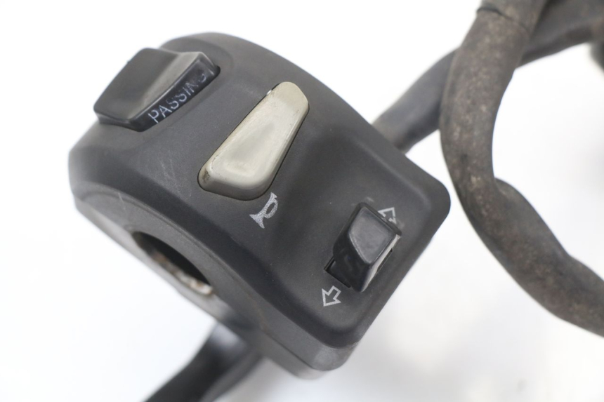 photo de COMMODO GAUCHE PEUGEOT STREETZONE 2T 50 (2014 - 2019)