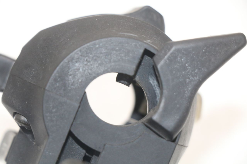 photo de COMMODO GAUCHE SUZUKI GS F 500 (2004 - 2007)