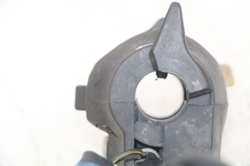 photo de COMMODO GAUCHE SUZUKI SV N 650 (1999 - 2002)