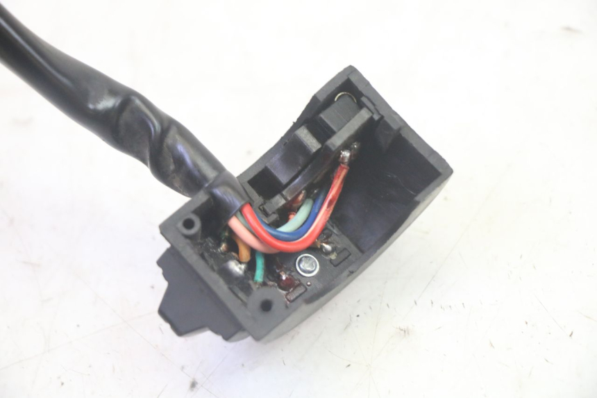 photo de COMMODO GAUCHE KSR TR SM 50 (2015 - 2018) - Gros plan technique