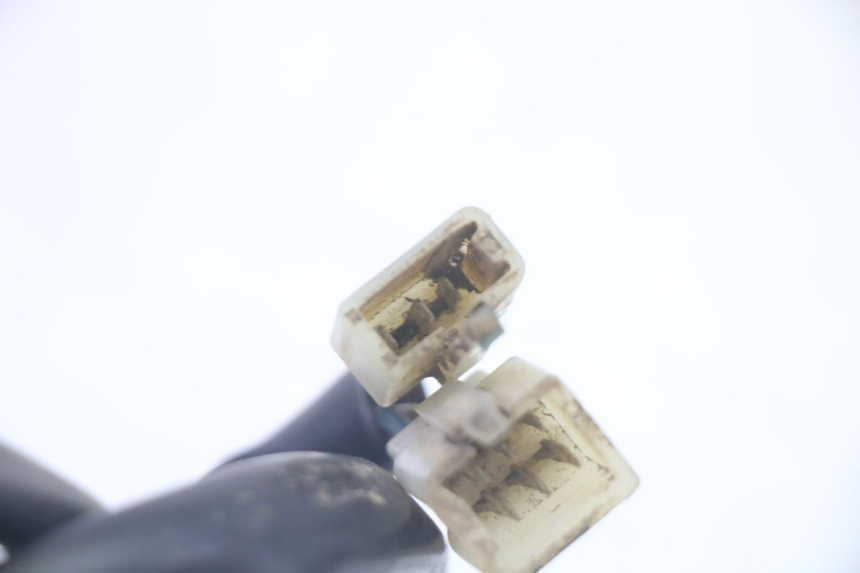 photo de COMMODO GAUCHE YAMAHA TZR 50 (2008 - 2016) - Points de fixation