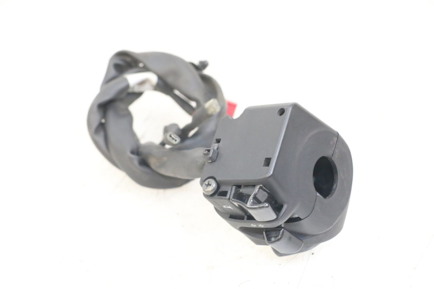 photo de COMMODO GAUCHE YAMAHA XMAX X-MAX ABS 125 (2017 - 2020)